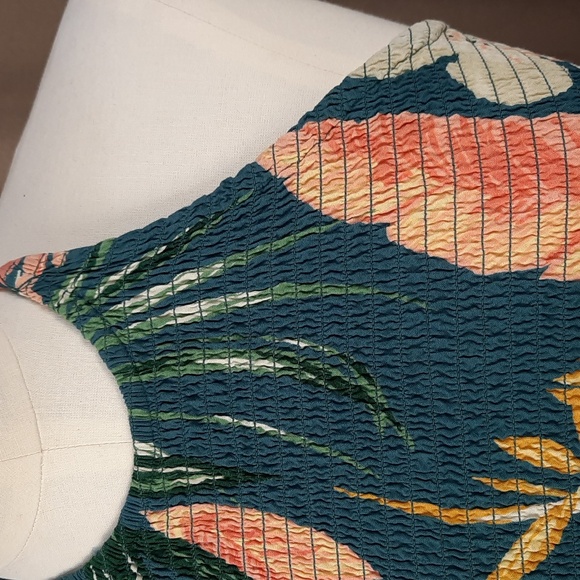 Patrons of Peace green tropical stretchy summer halter top, size small - Picture 2 of 7